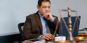 What Influences Judicial Decisions in Complex Cases